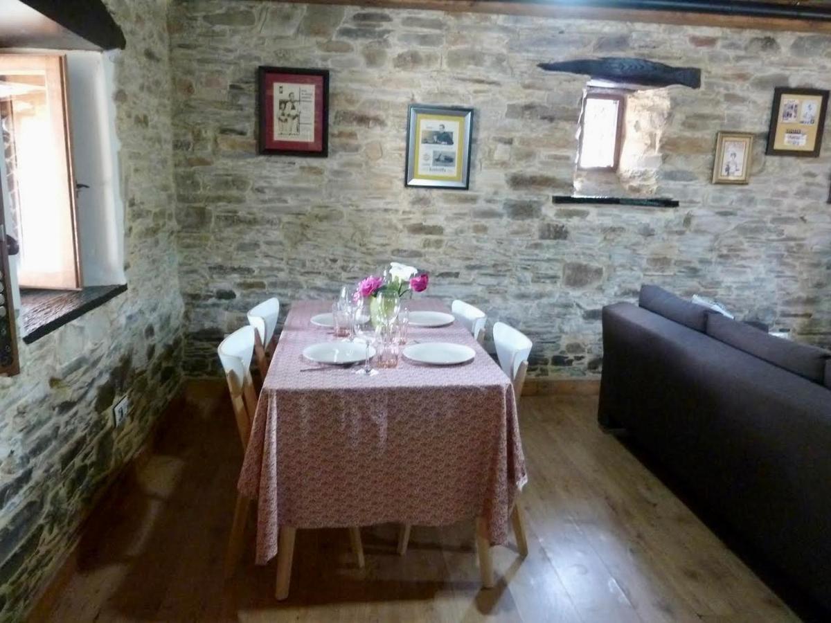 Villa Casita feliz entre montañas y cerca del mar Trabada Exterior foto
